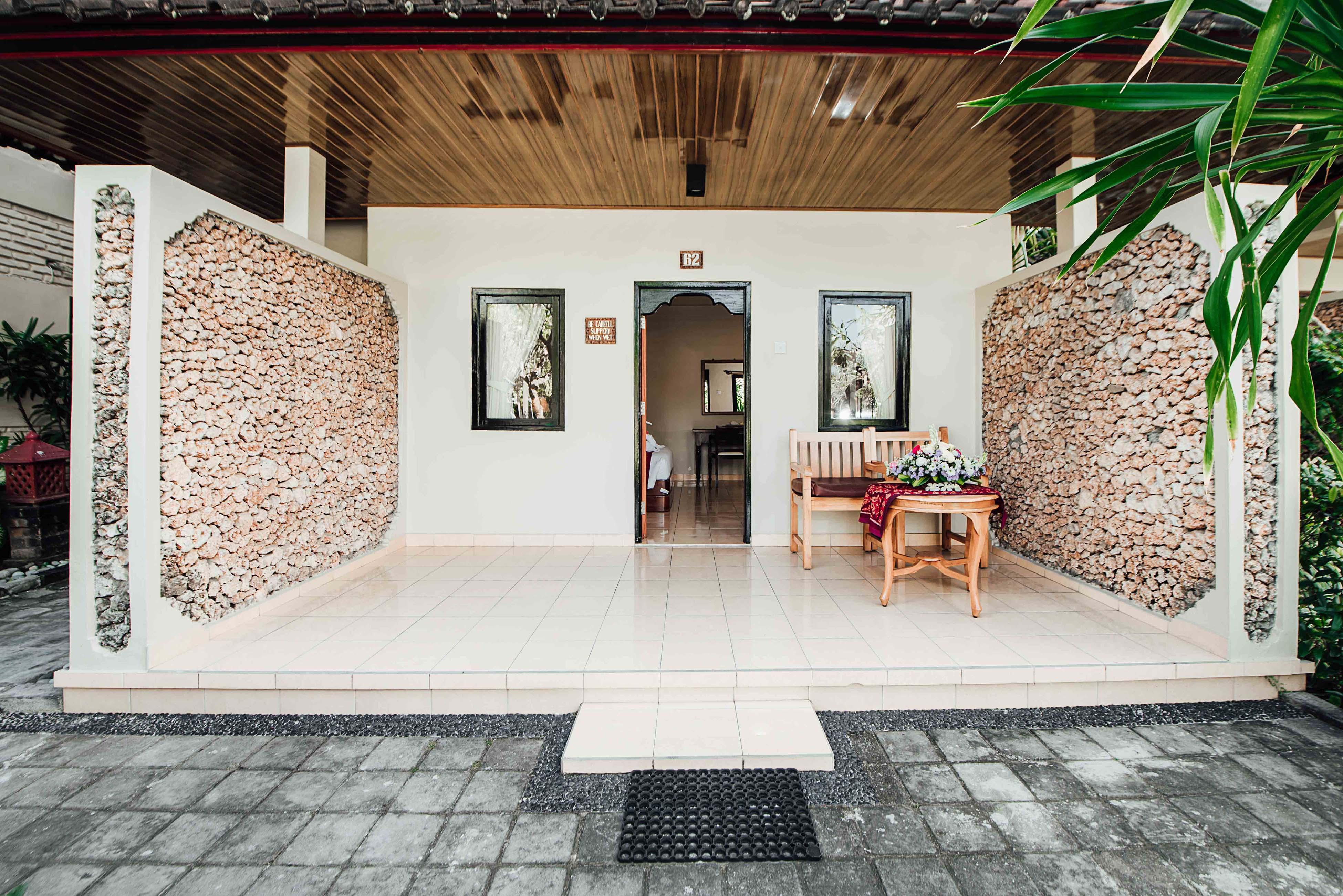 Kuta Puri Bungalows, Villas And Resort Exterior foto
