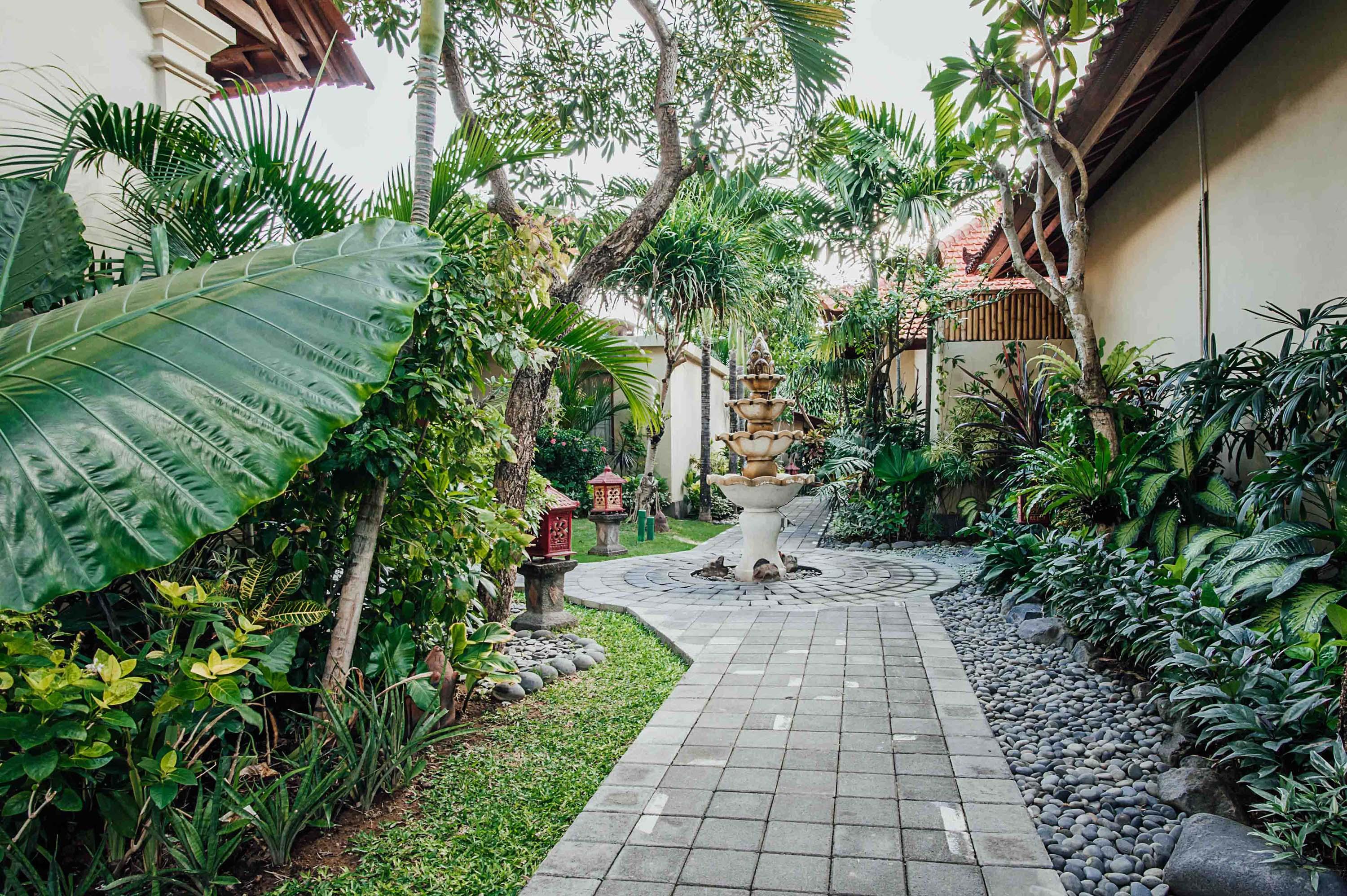 Kuta Puri Bungalows, Villas And Resort Exterior foto